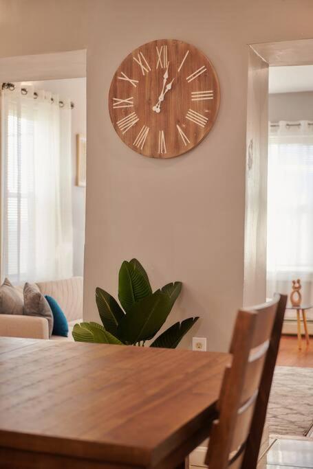 Cozy Apartment 1St 10Min Walk Downtown And City View Providence Exterior foto